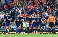 Cựu cầu thủ MU ghi bàn, Curacao vẫn thua ngược Scotland 1-4