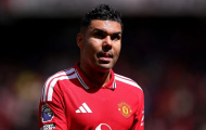 Edwin van der Sar cảnh báo Man Utd về bài toán thay Casemiro