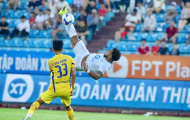 Lập hat-trick đỉnh cao, Xuân Son đập tan mọi chỉ trích