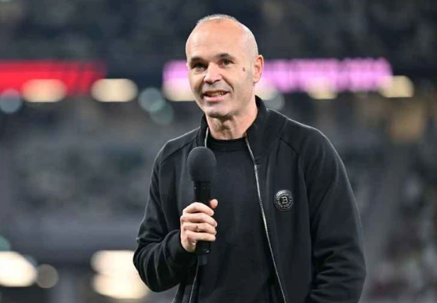 Andres Iniesta chính thức dẫn dắt Gulf United