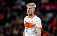 Tottenham hỏi mua Jan Paul Van Hecke