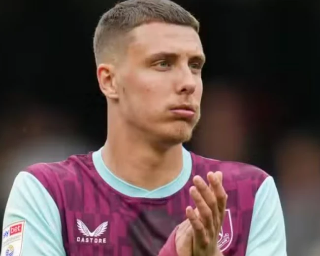 Liverpool tranh Maxime Esteve với Chelsea, Palace