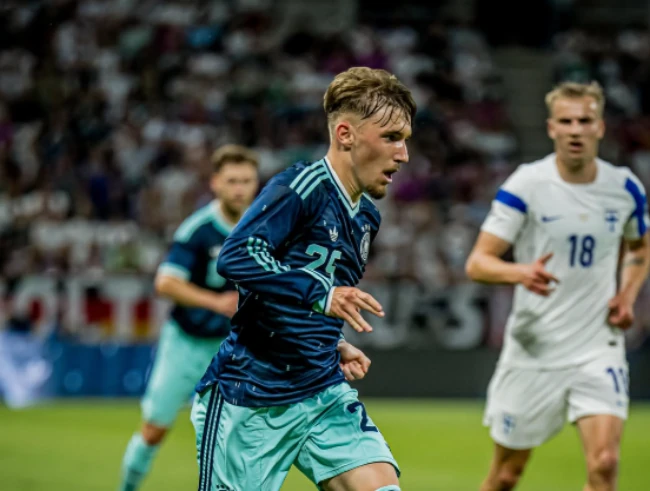Lennart Karl nguy cơ lỡ hẹn World Cup 2026 vì chấn thương
