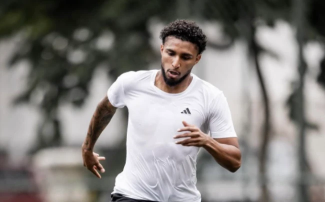 Tin đồn chuyển nhượng tối 6/6: MU đạt thỏa thuận mua Ederson; Mourinho tăm tia Nico Paz cho Real