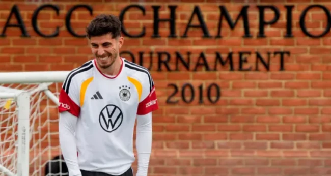 Kai Havertz phản hồi CĐV khi được yêu cầu trở lại Chelsea