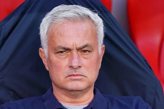 CHÍNH THỨC! Real Madrid bổ nhiệm HLV Jose Mourinho