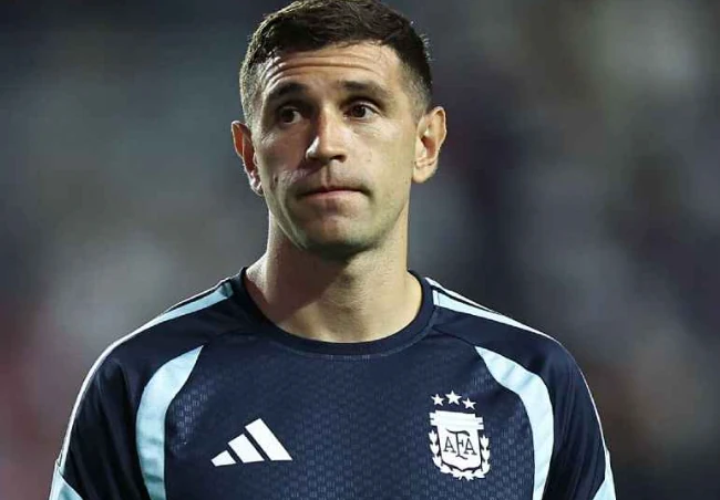 Emiliano Martinez trở lại tập luyện cùng tuyển Argentina