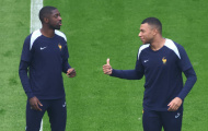 Dembele bức xúc vì dư luận chỉ trích Mbappe quá giới hạn