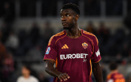 Newcastle và Tottenham tranh mua Evan N'Dicka
