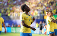 Vinicius chê mặt sân khô cứng khiến tuyển Brazil hòa Morocco