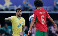 Ancelotti chưa thể giải bài toán tuyến giữa cho Brazil