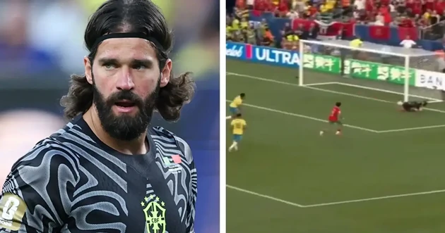 Fan gọi Alisson là GOAT sau pha cứu nguy cho Brazil