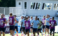Tuyển Anh nhận lại 18.000 USD đồ bị trộm trước trận ra quân World Cup