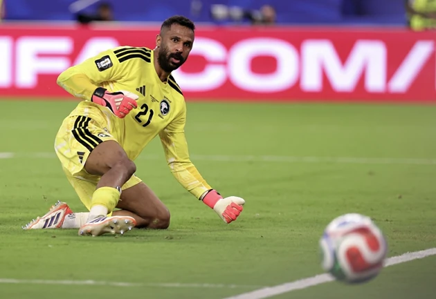 Người hùng hạ Argentina tiếp tục cầm hòa Uruguay