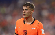 Barcelona gõ cửa chiêu mộ Micky van de Ven