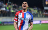 Chelsea nhắm mua Lacroix, rao bán Fernandez