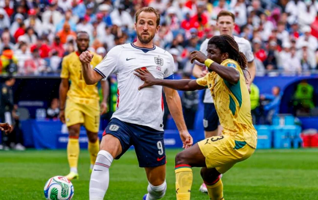 Harry Kane giải thích về pha hỏng ăn khó tin trước Ghana