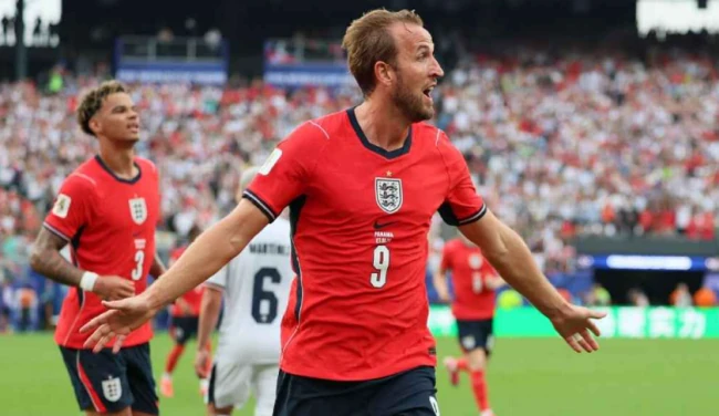 Harry Kane tự hào khi phá kỷ lục của huyền thoại Gary Lineker