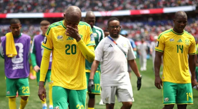 Nam Phi và nỗi đau từ những đôi 'chân gỗ' ở World Cup