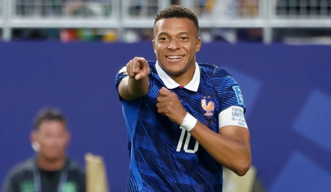 Mbappe và sứ mệnh vượt qua những tượng đài World Cup