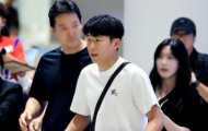 Trở về Hàn Quốc, Son Heung-min được fan vây kín yêu thương