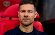 Hasselbaink khuyên Alonso mua lại Lewis Hall