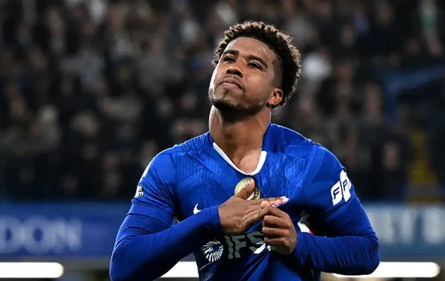 Chelsea ra giá bán Andrey Santos cho MU