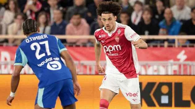Tin đồn chuyển nhượng tối 7/7: Arsenal tính bán Leandro Trossard; PSG đạt thỏa thuận mua Maghnes Akliouche