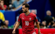 Bồ Đào Nha bị loại, CĐV trút giận lên Bernardo Silva