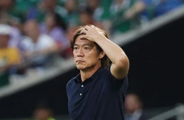 HLV Hong Myung-bo sang Mỹ vì gia đình bị đe dọa