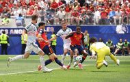 Chuyên gia Sky Sports lên tiếng về sai lầm của Senne Lammens