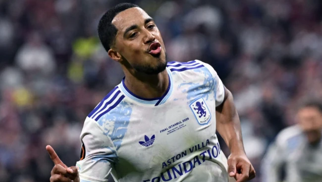 Tielemans là bệ phóng hoàn hảo cho Mainoo và Andrey Santos?