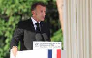 Tổng thống Macron động viên tuyển Pháp sau trận thua Tây Ban Nha
