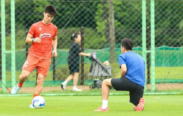 HLV Kim Sang Sik và bài toán mới ở hàng thủ ĐT Việt Nam