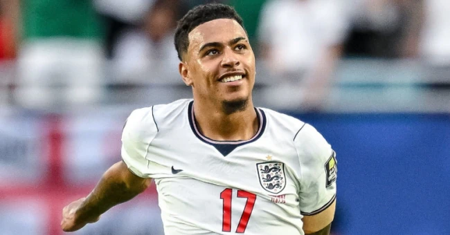 Tin đồn chuyển nhượng sáng 18/7: Arsenal sẵn sàng bạo chi vì Rogers; MU săn đón Neco Williams