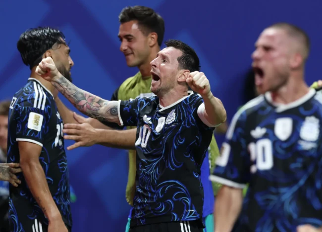 Kiệt tác chiến thuật giữa Tây Ban Nha và Argentina