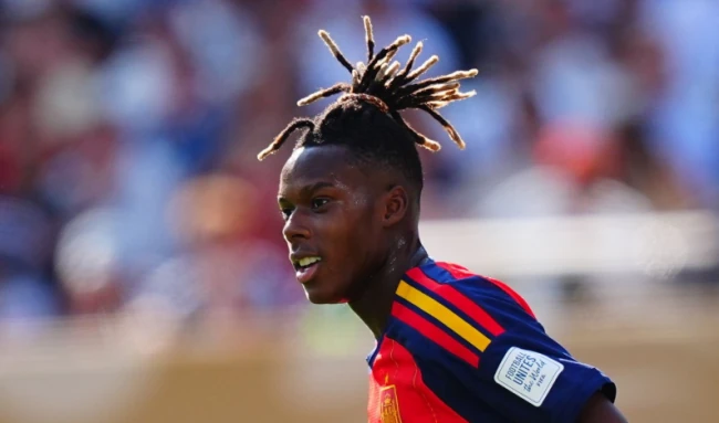 Tin đồn chuyển nhượng sáng 21/7: Arsenal quan tâm Nico Williams; Barca đàm phán tương lai của Ferran Torres