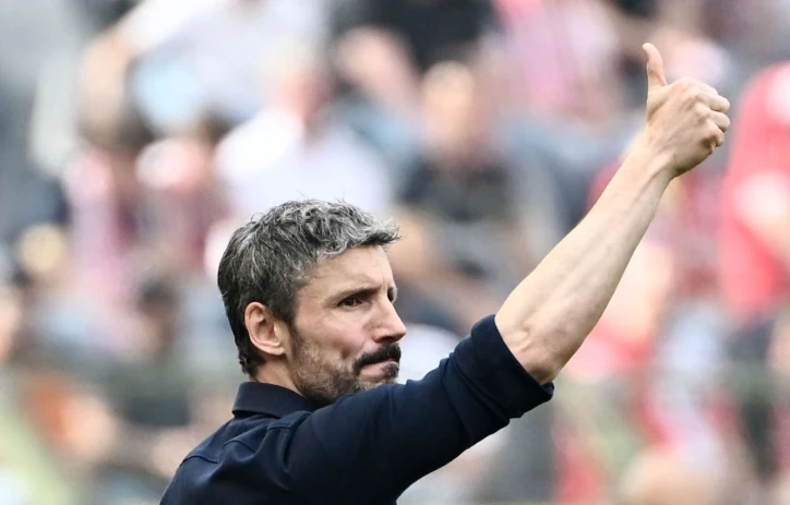 Mark van Bommel chuẩn bị ngồi ghế nóng tuyển Bỉ