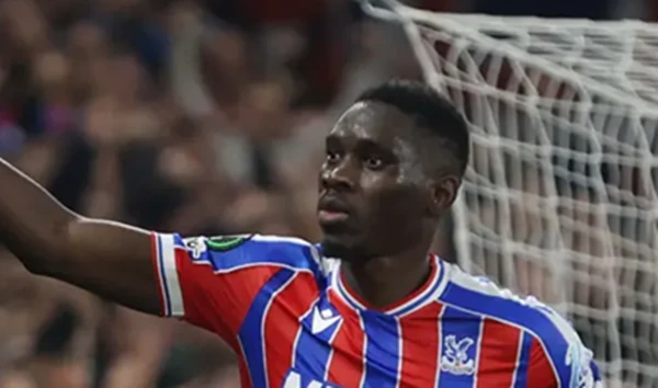 Chân sút 60 triệu bảng Ismaila Sarr khao khát tới Man Utd