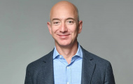 Jeff Bezos bắt tay liên minh mua cổ phần Liverpool
