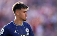 Chelsea nhắm mua sao trẻ Alajbegovic theo yêu cầu của Alonso