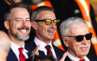 Arsenal đang chậm chân hay chờ đợi một cú nổ lớn ở chợ hè 2026?