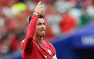 Lấn sân điện ảnh, Ronaldo đóng chung phim với Henry