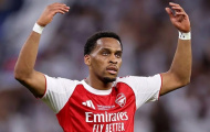 Jurrien Timber rời trại tập huấn của Arsenal vì chấn thương háng