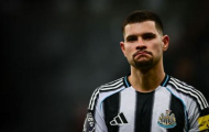 Newcastle phủ nhận đàm phán bán Guimaraes cho Arsenal