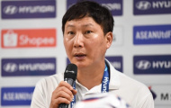 Điểm tin Bóng đá Việt Nam 1/8: HLV Kim Sang-sik tiết lộ nguyên nhân thay Đình Bắc; AFC chặn kế hoạch 20 tỷ USD của chủ tịch FIFA