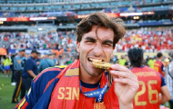 Vướng phụ phí, Barcelona cân nhắc bán Ferran Torres