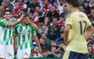 Hàng thủ hớ hênh, Arsenal gục ngã trước Real Betis