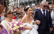 2.000 người vây kín đám cưới vì nhầm cô dâu là vợ Ronaldo