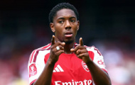 Chelsea và Man Utd từ chối chiêu mộ Myles Lewis-Skelly